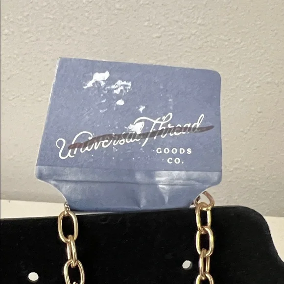 Charming Gold Necklace with Colorful Accents - Picture 5 of 5